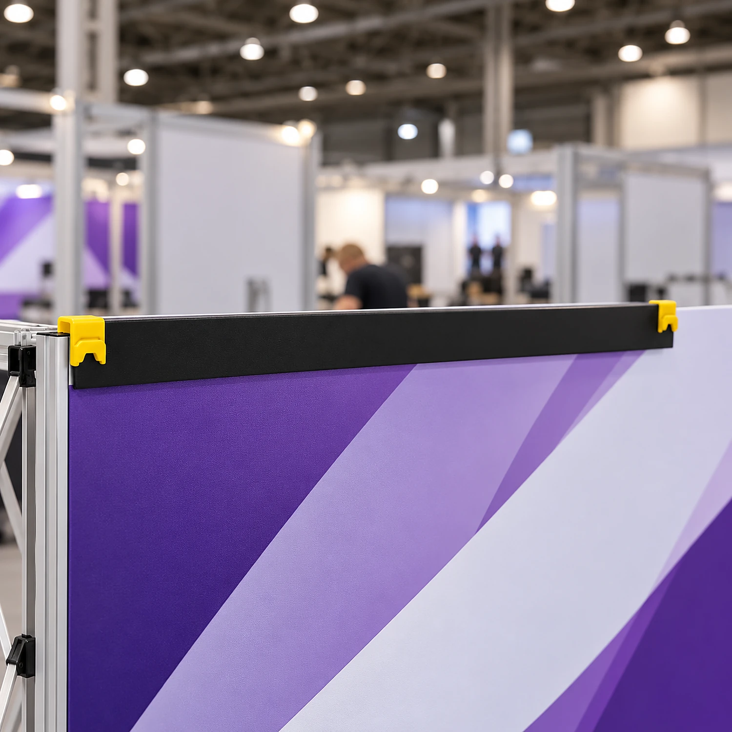 Front straight hanger along the top of a pop up graphic panel