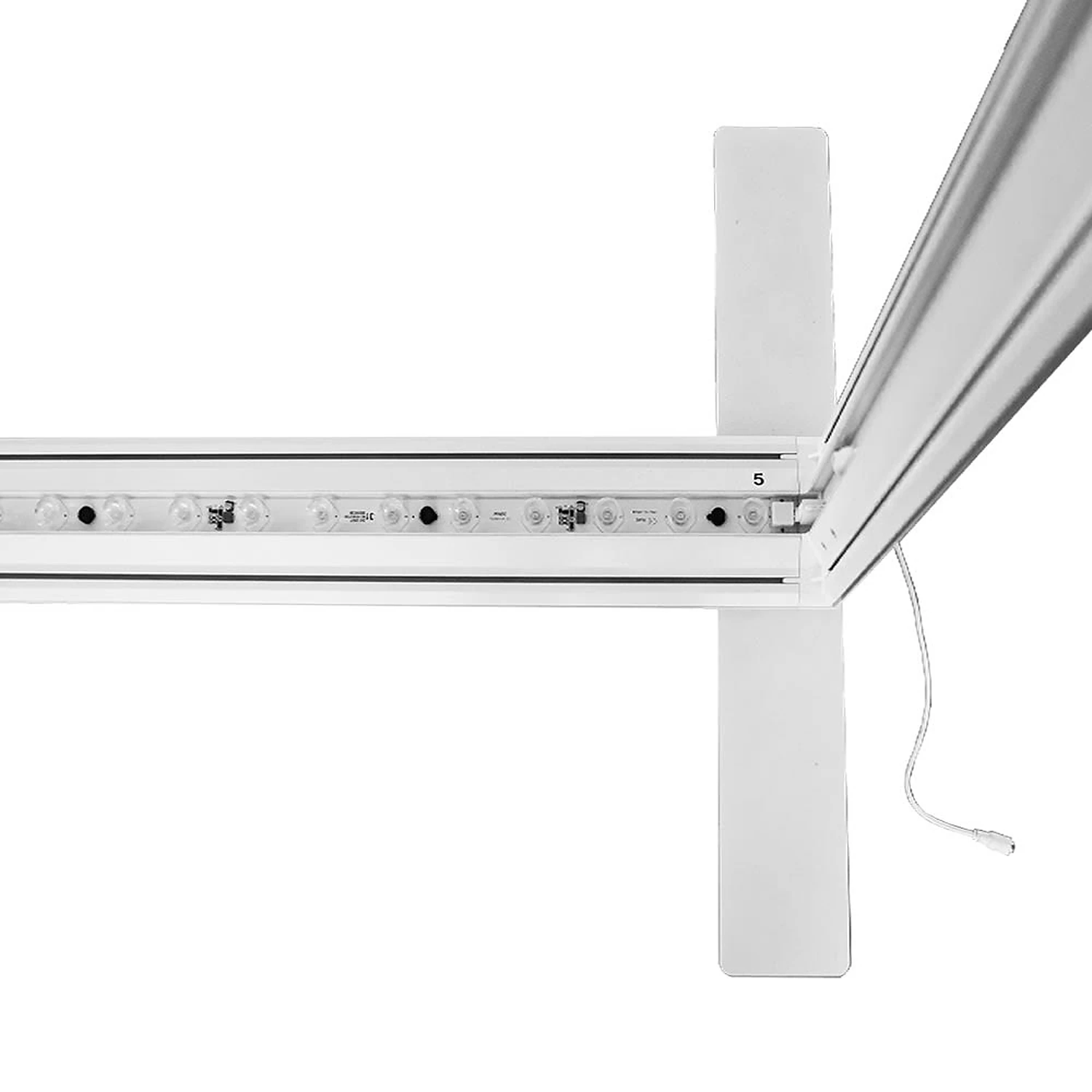 Lightbox bottom rail with LED strip and foot